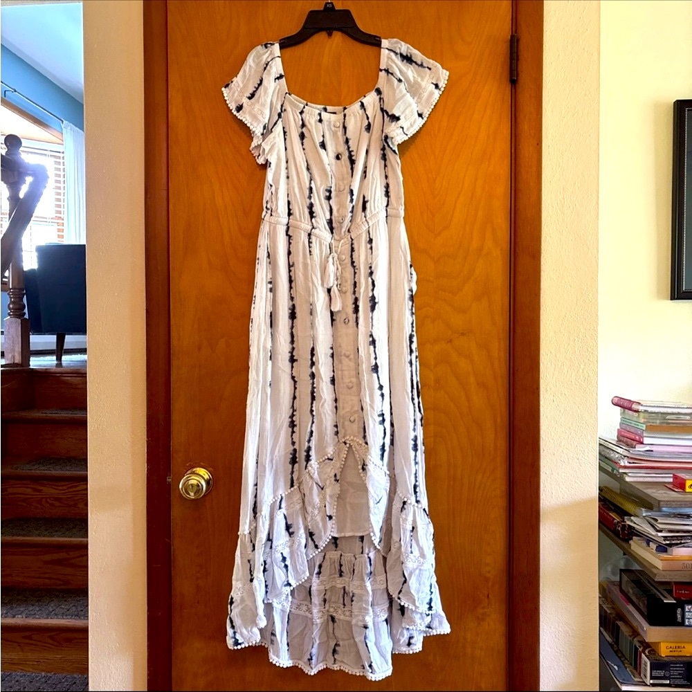 Vintage Boho Maxi Dress Lace Tiered White INC Med Romantic Beachy Off/On Shouldr